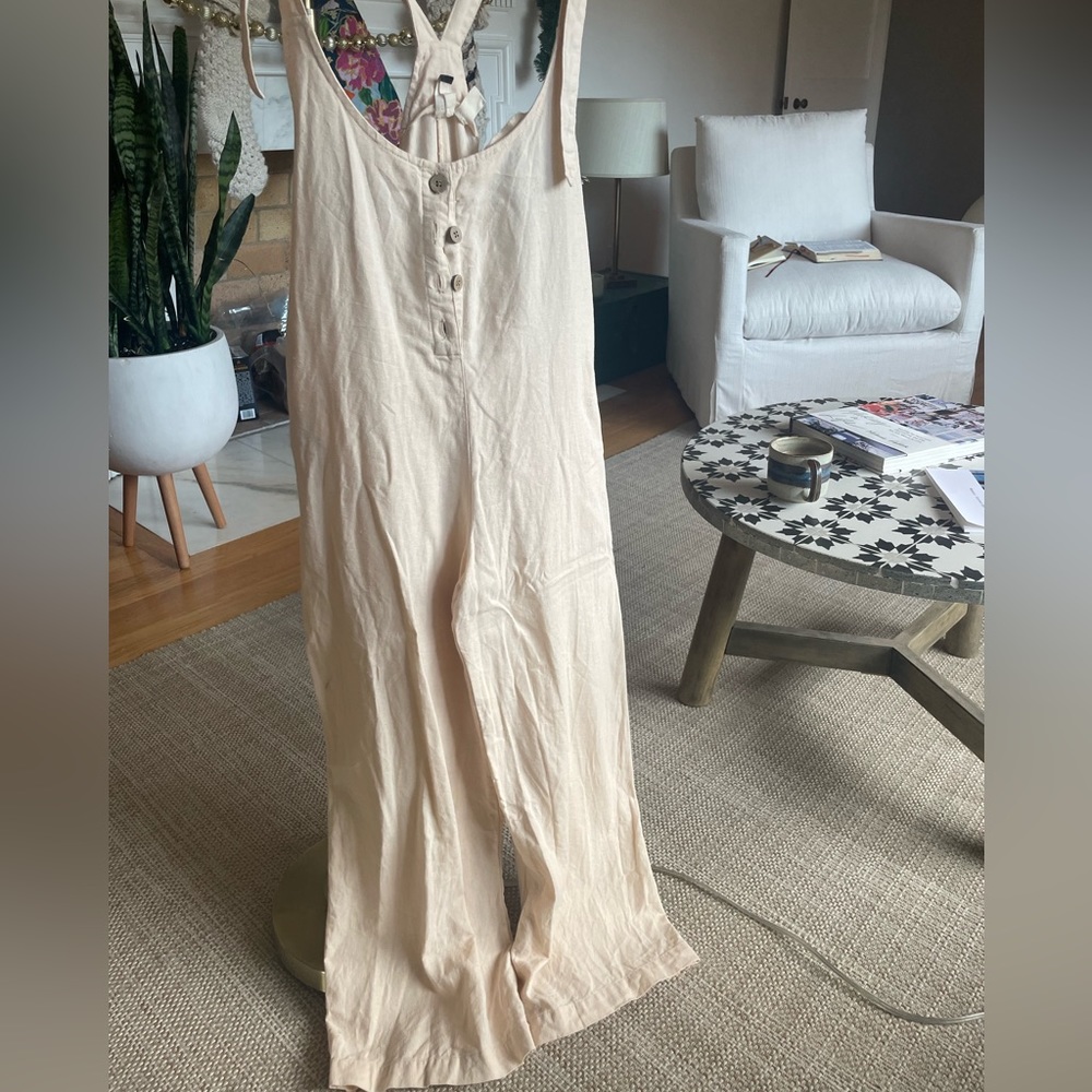 ROXY jumpsuit! Cream, buttons in front